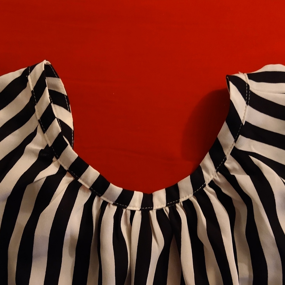 LOFT  black and white blouse